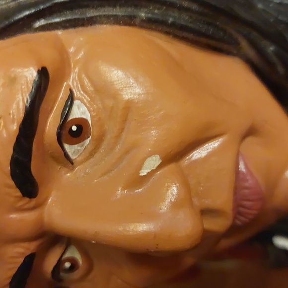 Set of 2 Vintage Indian Head Ceramic Busts - Picture 6 of 9